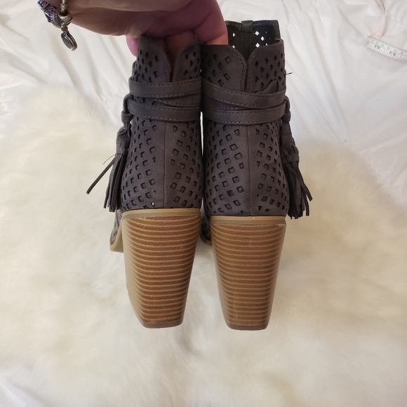 Nwt london rag open toe tassel booties - Picture 8 of 10